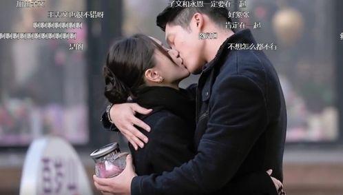 娱乐吃瓜君流量明星恋情,甜蜜互动引粉丝热议